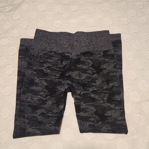 Gymshark Camo Legging-Black & Gray